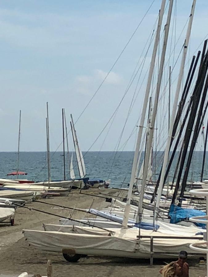 Sea Of ​​Rome Near The Center Of The Eternal City! Lido di Ostia Zewnętrze zdjęcie