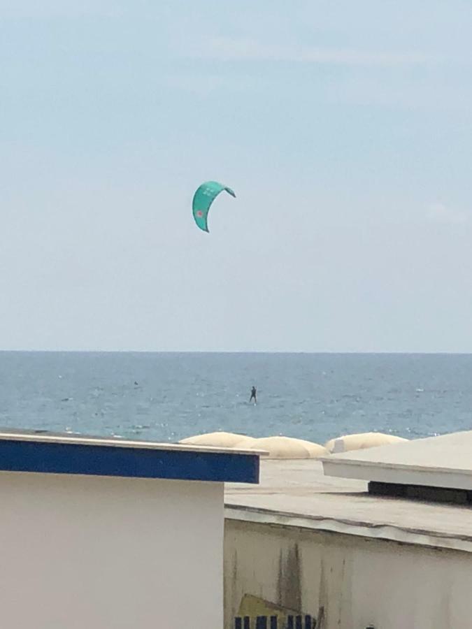 Sea Of ​​Rome Near The Center Of The Eternal City! Lido di Ostia Zewnętrze zdjęcie